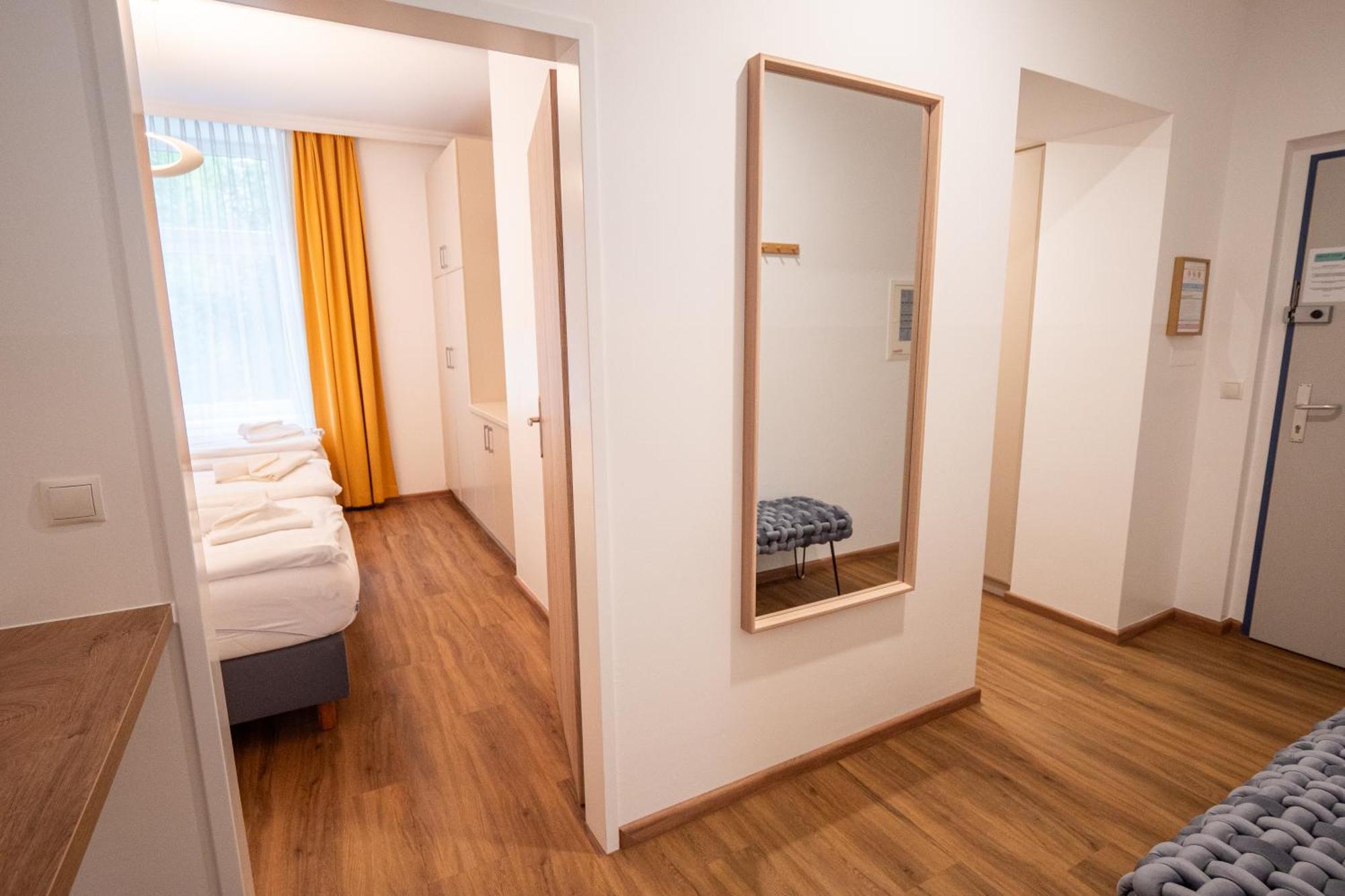 74 Living Apartments Вена Экстерьер фото